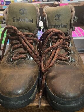 Timberland 95310 Women’s Leather Hiking Boots Brown Size 10M – Great Condition